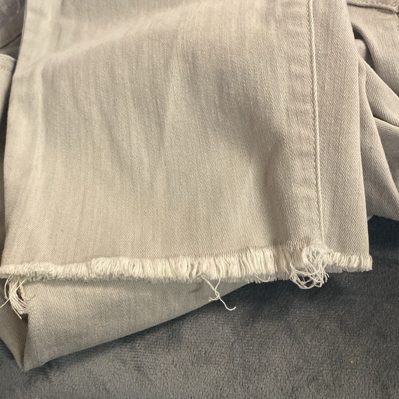 EUC Eileen Fisher Cream/Ivory Colored Jeans, Size 16, Waist flat-19”,Inseam-26” - Picture 7 of 8